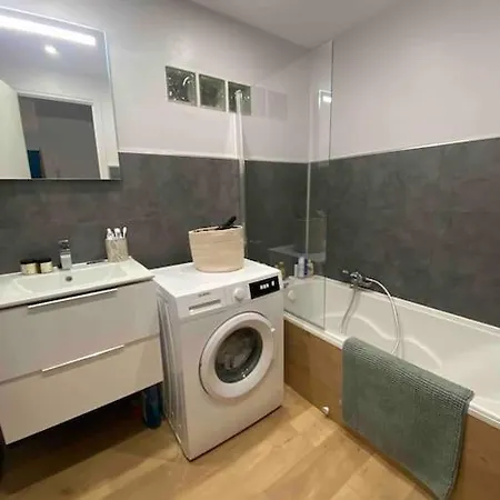 Apartamento Superbe T2 Dans Avec Balcon Et Parking Nice