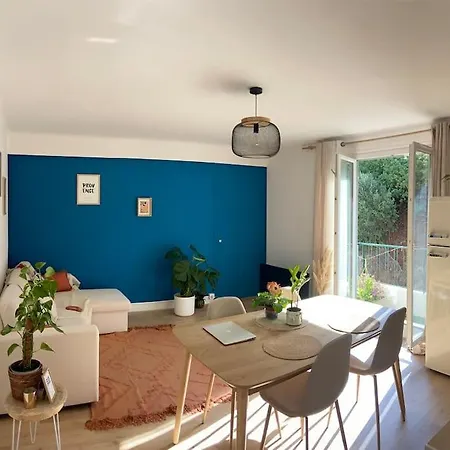 Superbe T2 Dans Avec Balcon Et Parking *
